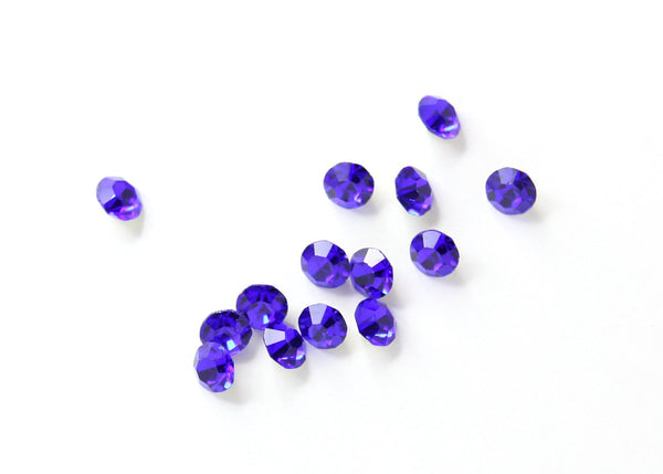 Chaton pointed back 8mm